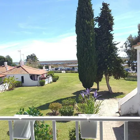 Pedras D'el Rei Waterfront Loft 塔维拉